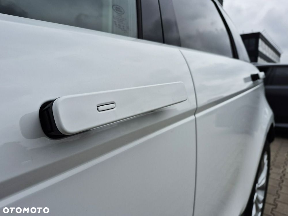 Land Rover Range Rover Evoque P300e - 17