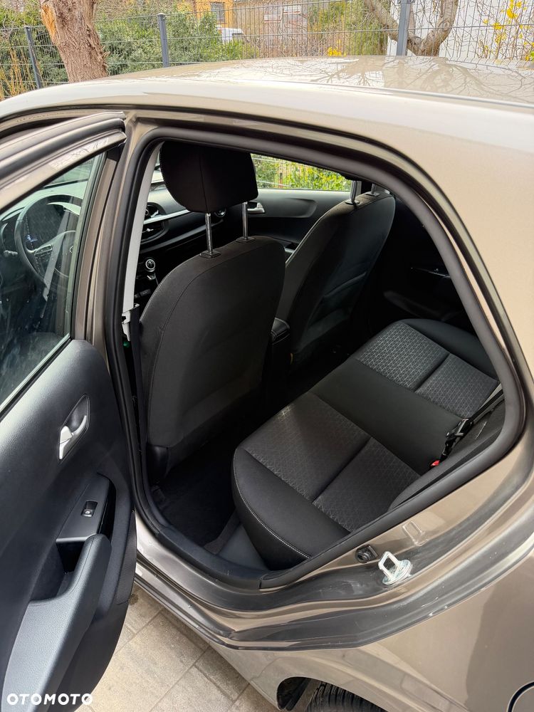 Kia Picanto 1.2 L - 9