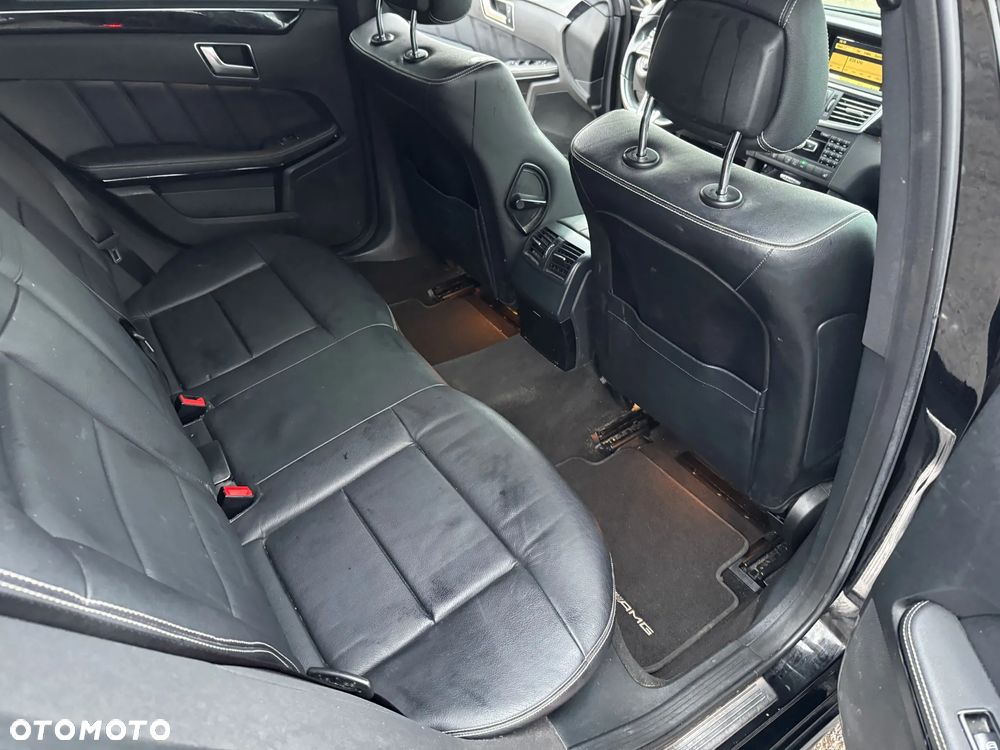 Mercedes-Benz Klasa E 350 4Matic 7G-TRONIC - 34