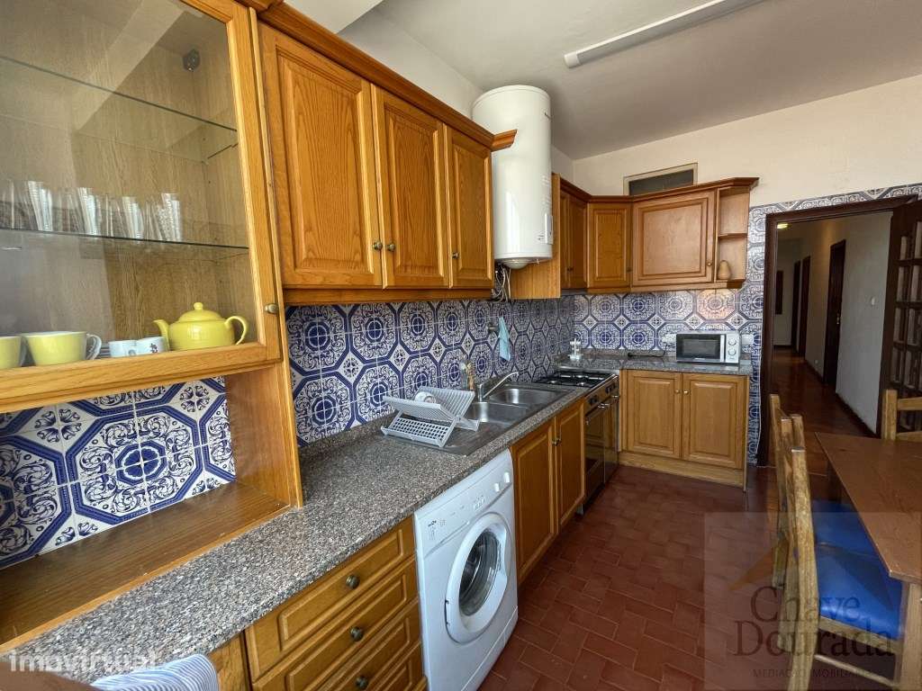 T3 com aparcamento - Bairro Norton de Matos - Grande imagem: 2/12