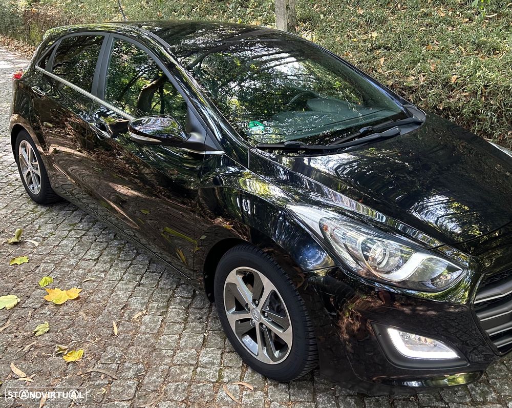 Hyundai i30 1.6 CRDI Blue Comfort J16 - 12