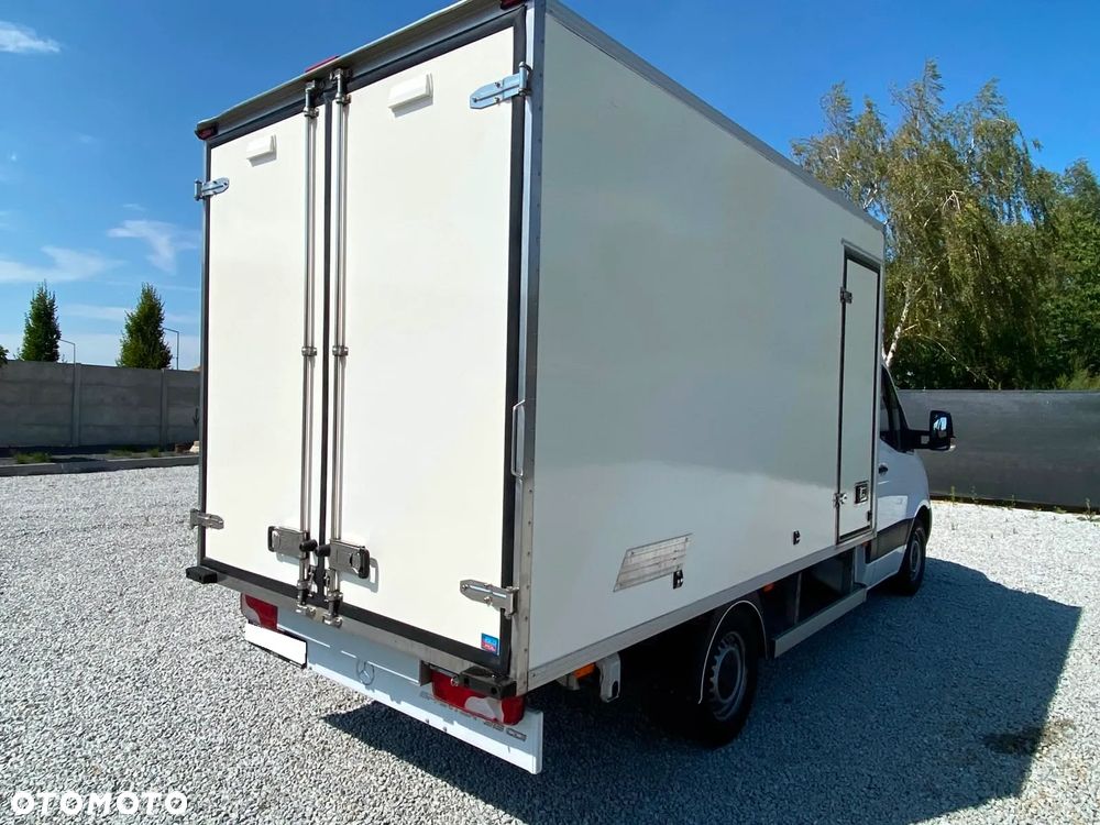 Mercedes-Benz Sprinter - 3