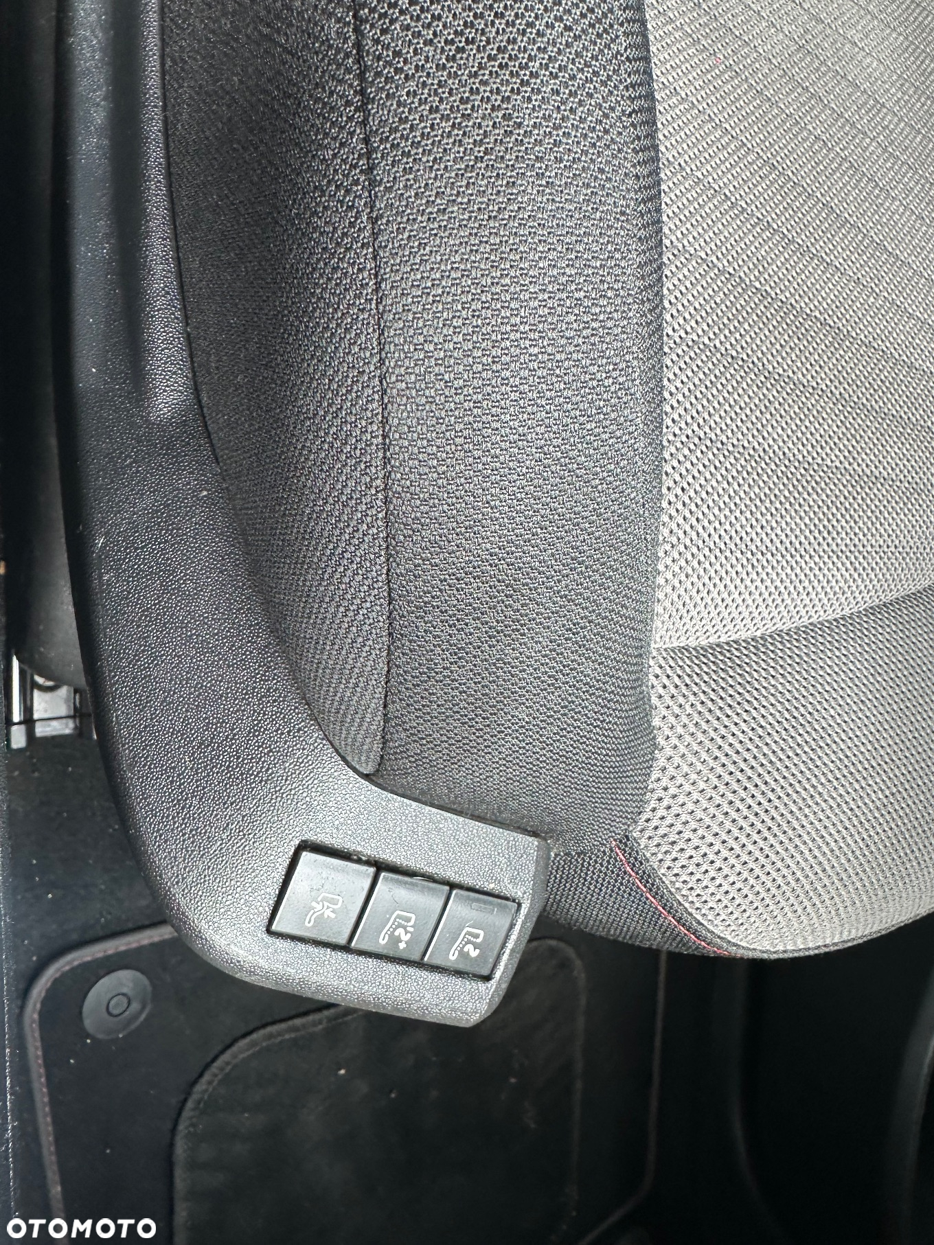 Citroën C4 Grand Picasso ver-1-5-bluehdi-shine-s-s - 11
