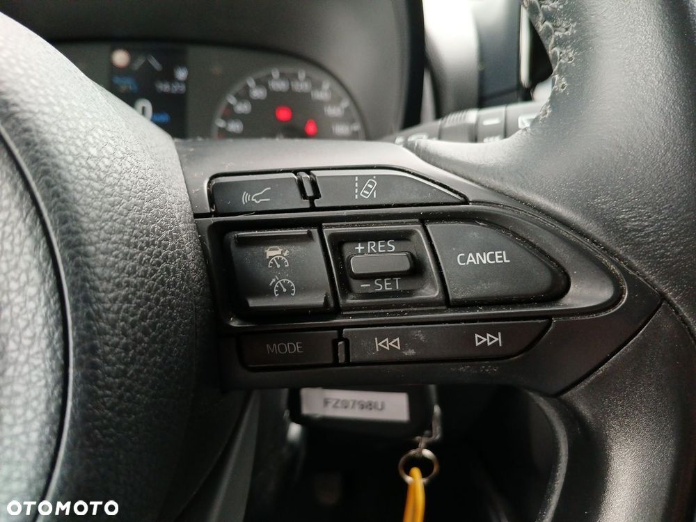 Toyota Yaris 1.5 Comfort - 16