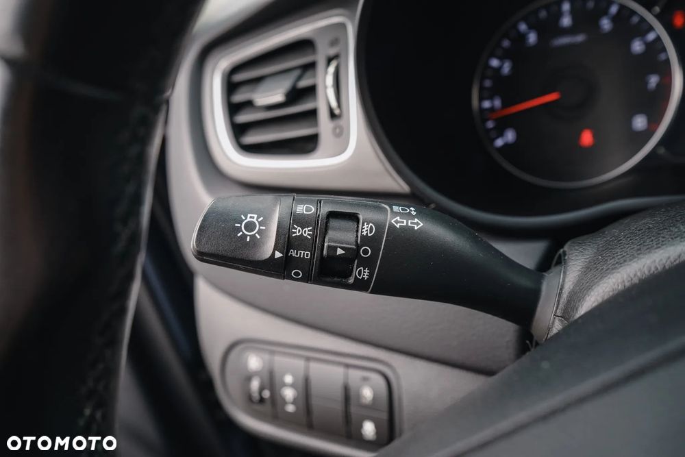 Kia Carens 1.6 GDI Edition 7 - 28