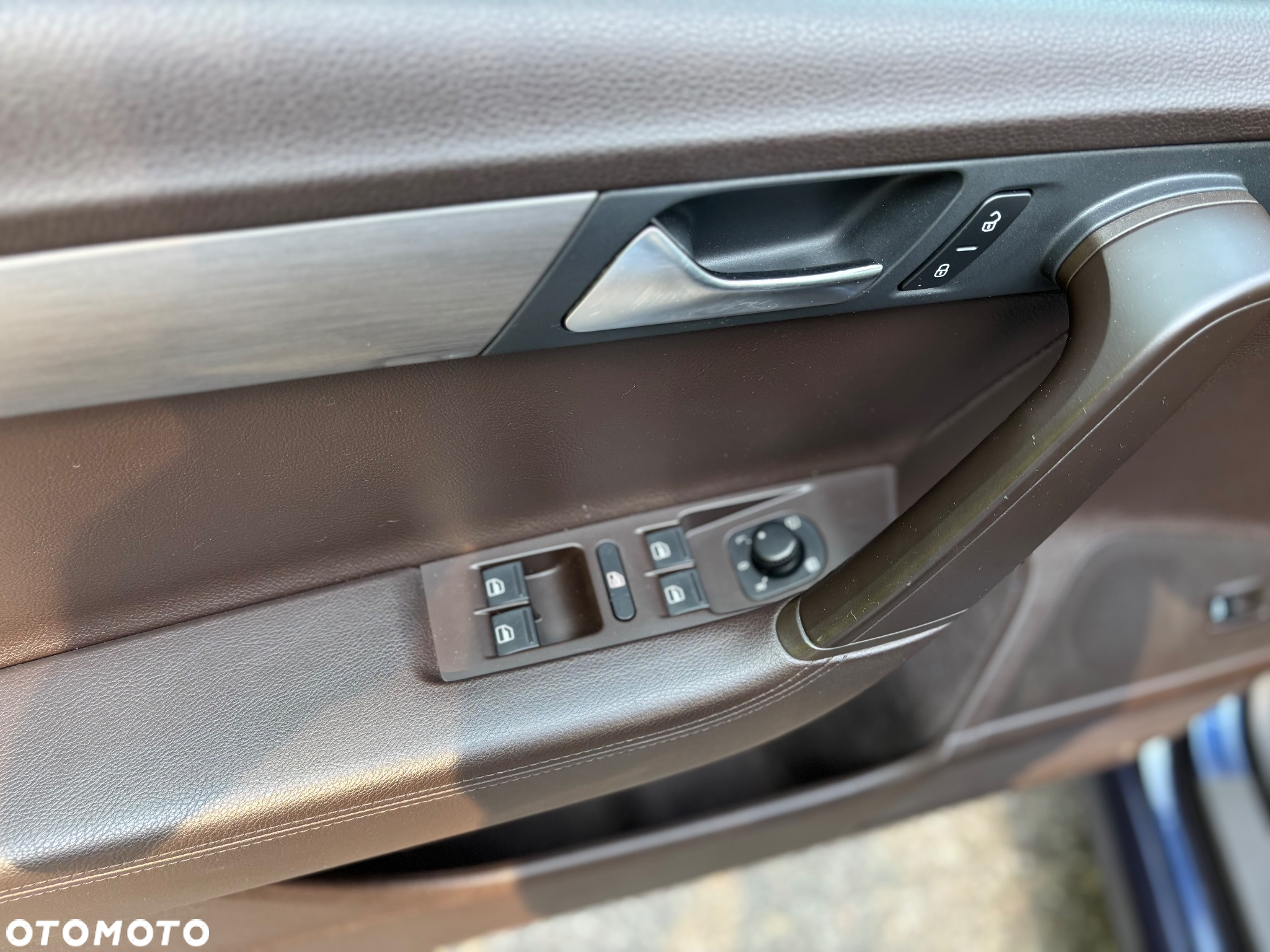 Volkswagen Passat - 10