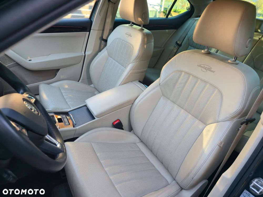 Skoda Superb 2.0 TDI 4x4 L&K DSG - 21