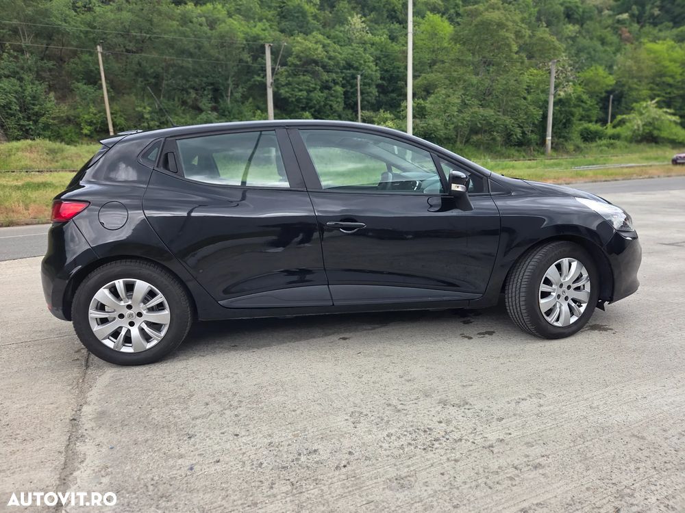 Renault Clio 1.2 16V 75 Life - 3