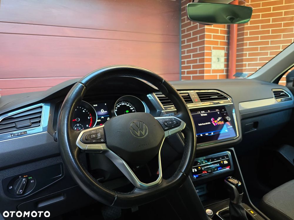Volkswagen Tiguan 2.0 TDI SCR 4Mot Life DSG - 16