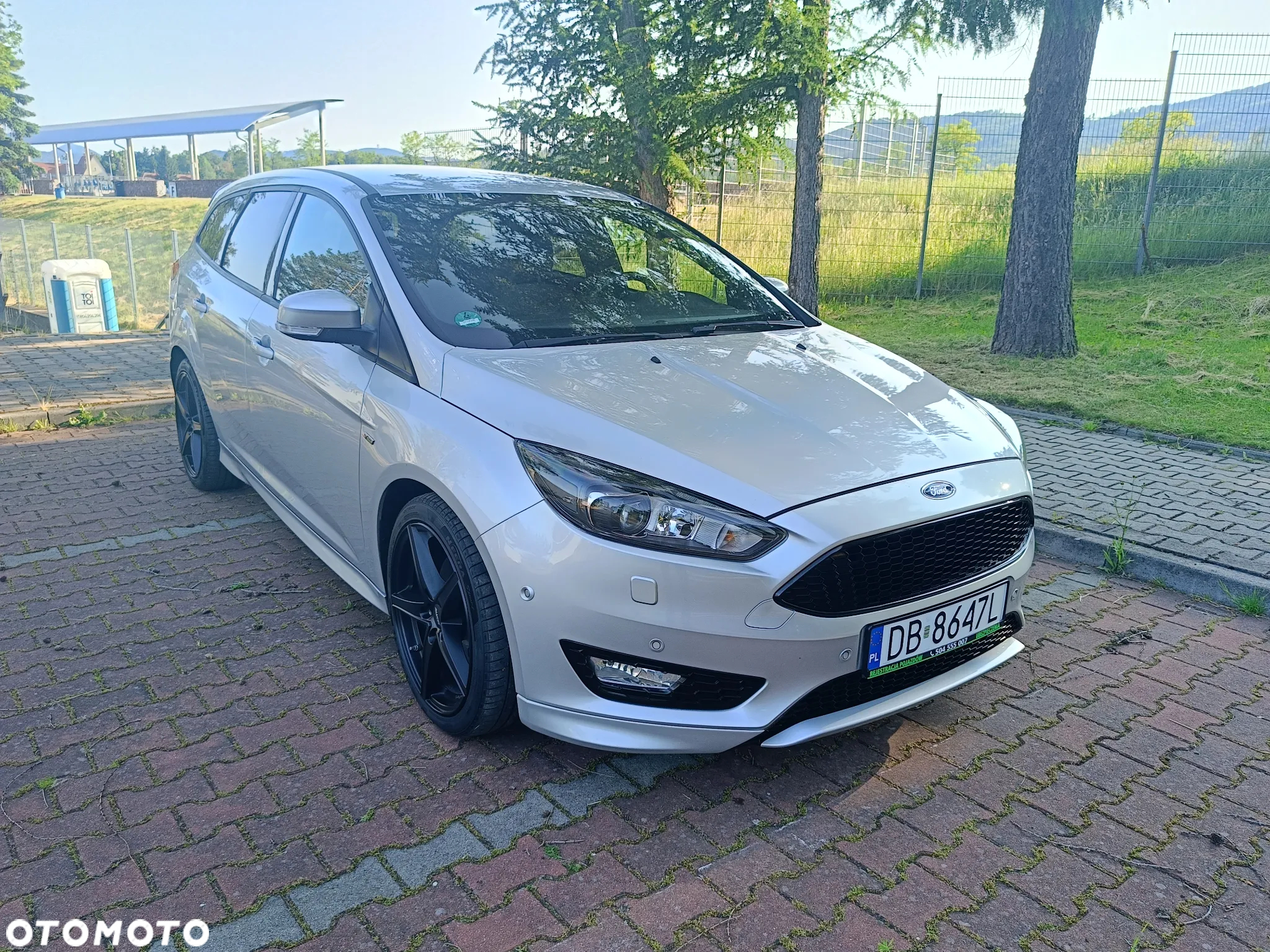 Ford Focus Turnier 1.5 EcoBoost Start-Stopp-System ST-LINE - 2