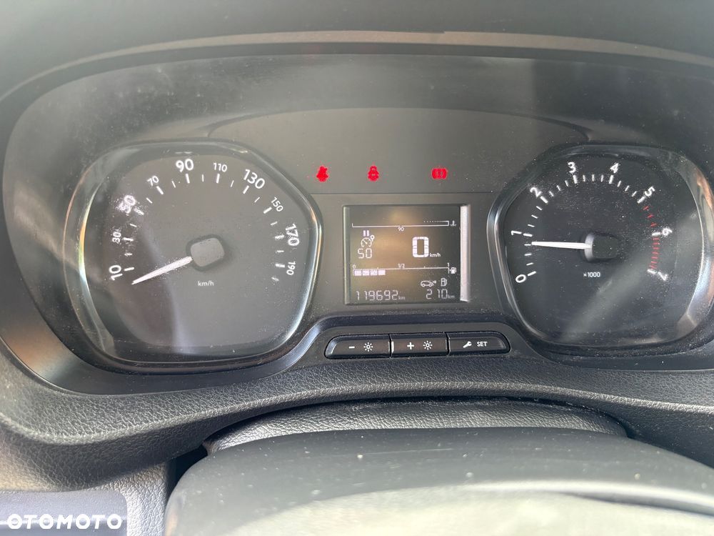 Toyota Proace - 23
