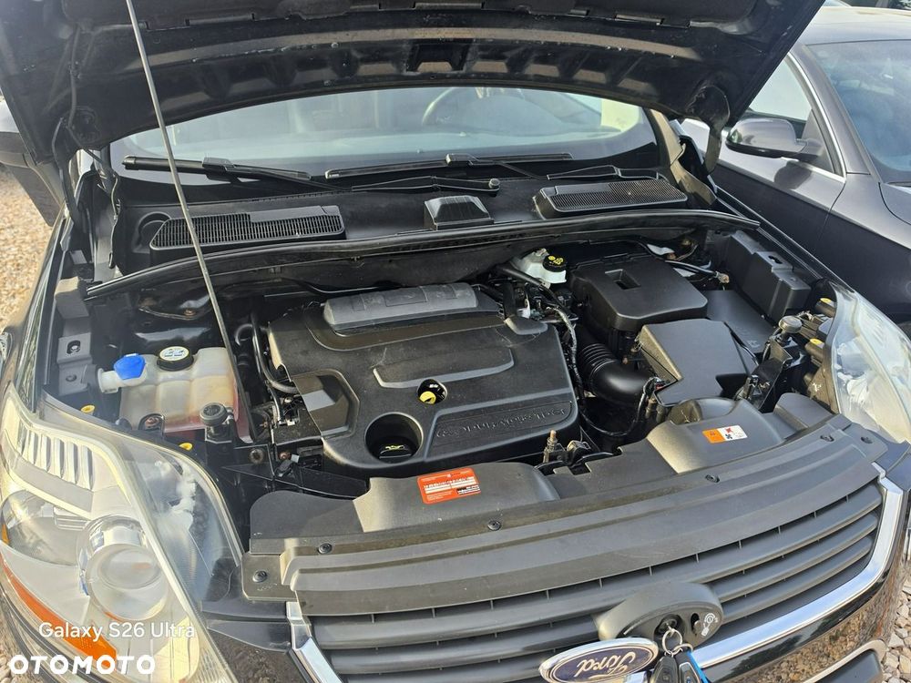 Ford Kuga 2.0 TDCi 4x4 Titanium - 41