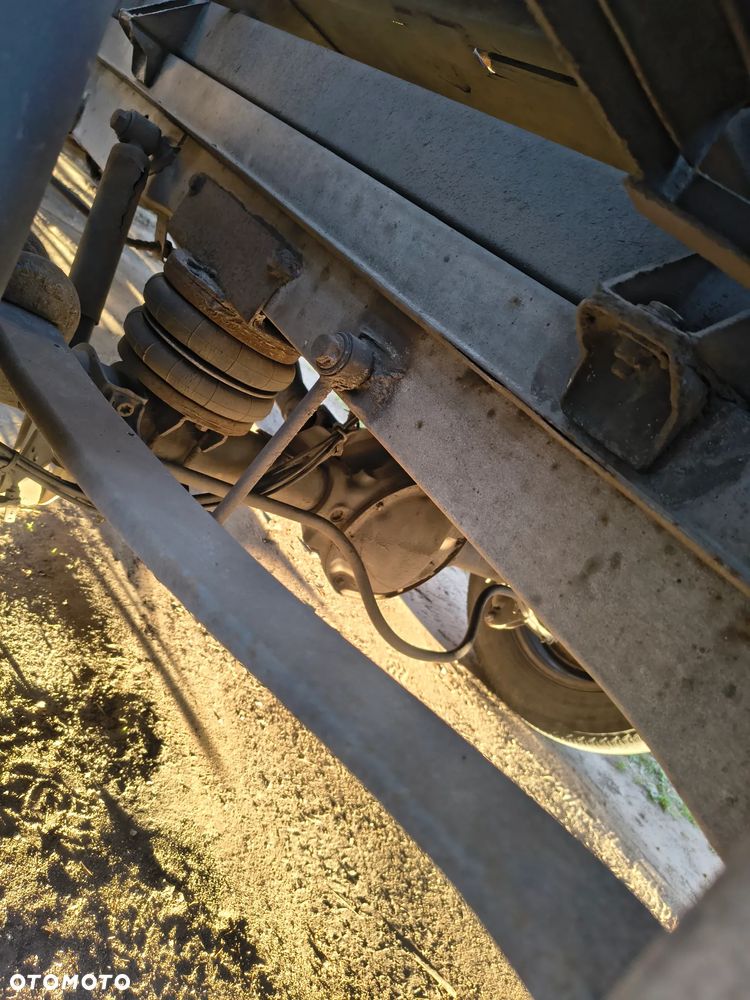 Mercedes-Benz Sprinter - 16