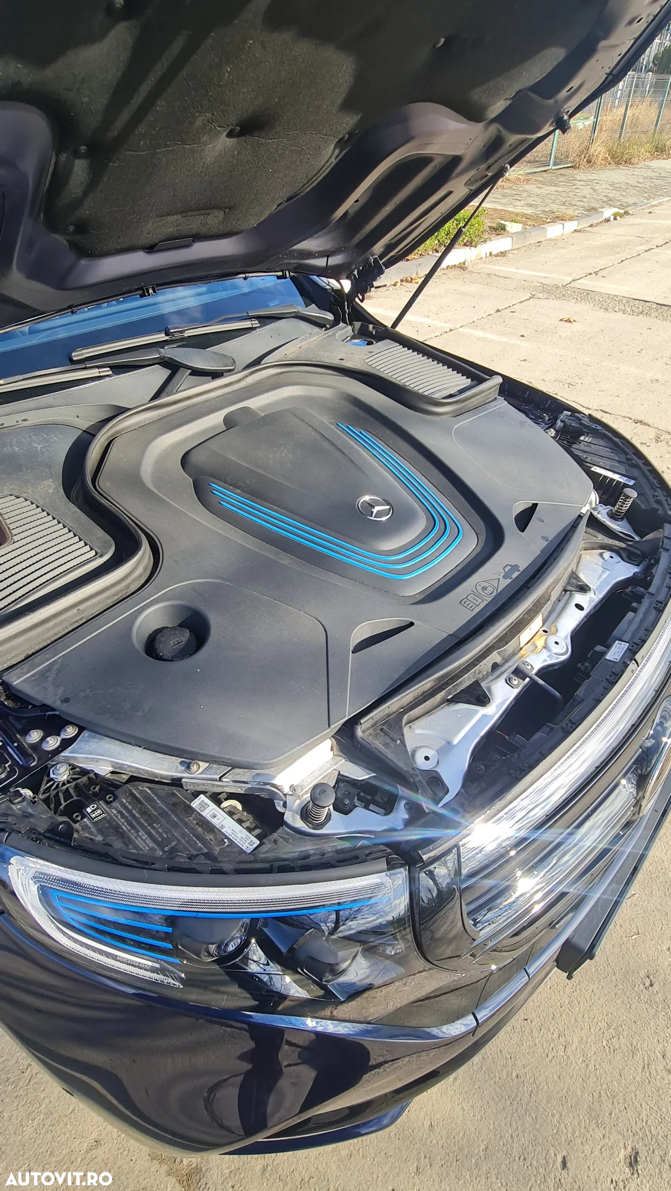 Mercedes-Benz EQC 400 4Matic AMG Line Electric Art - 31