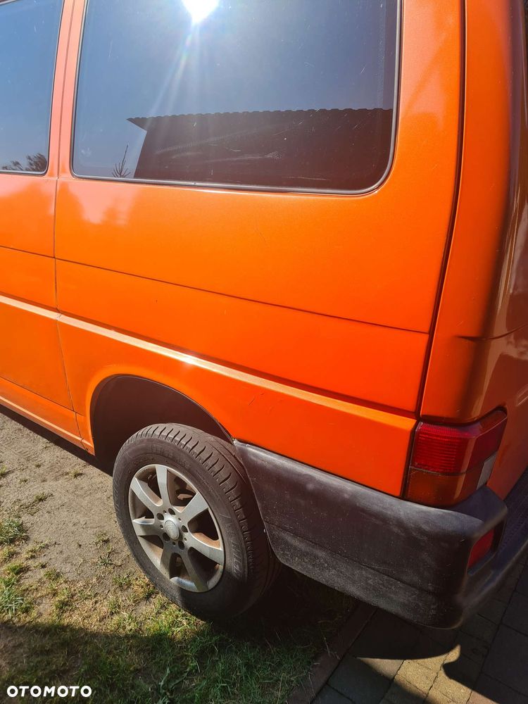 Volkswagen Transporter - 2