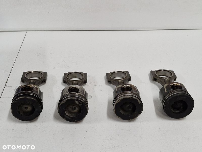 BMW E90 E91 E60 E87 X1 X3 E83 2.0 D N47 TŁOK Z KORBOWODEM 0840BB - 2