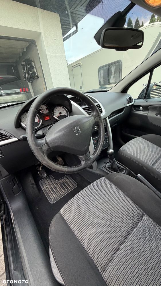 Peugeot 207 1.6 - 3