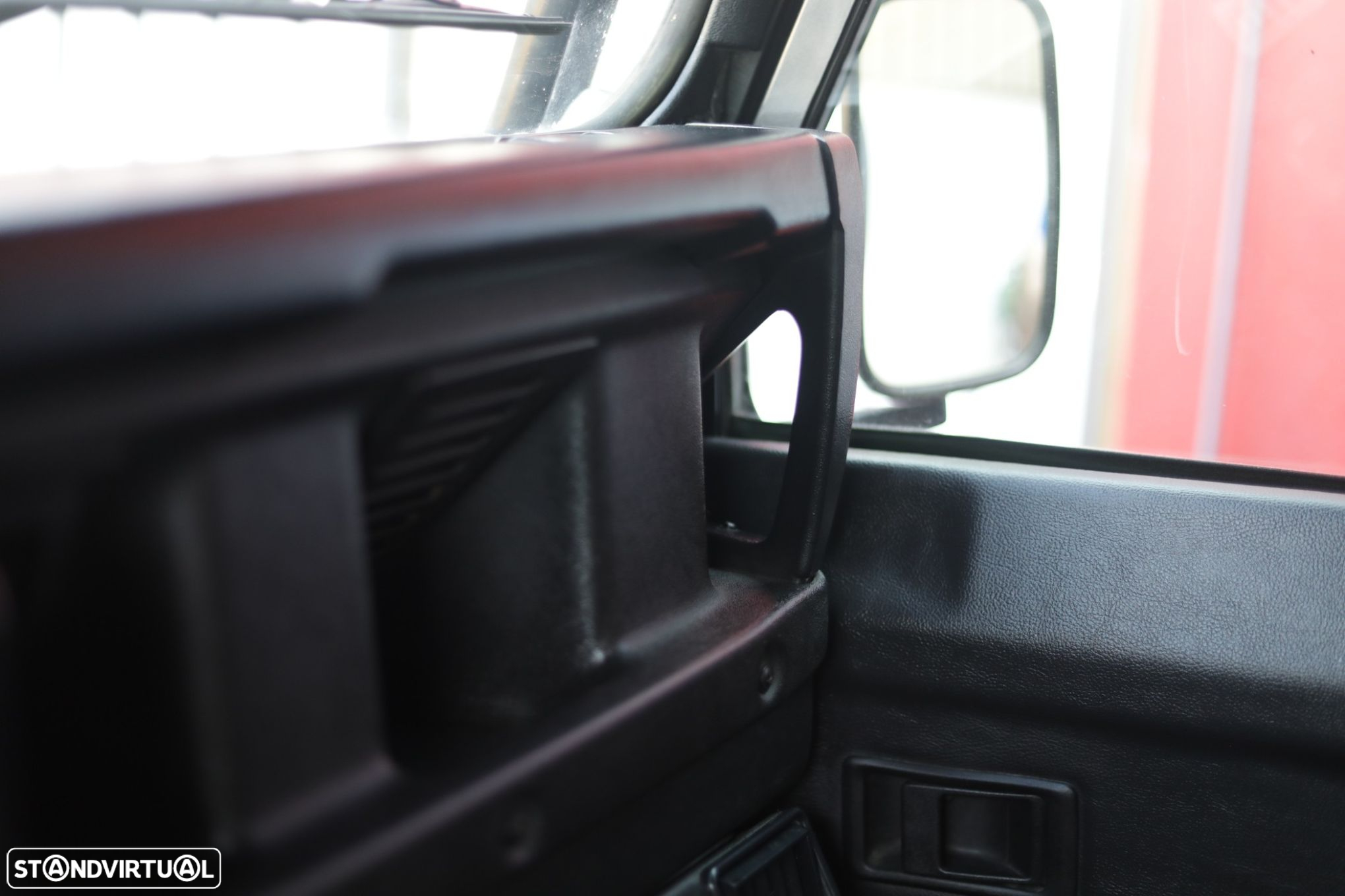 Land Rover Defender 90 2.5 TD5 Metal Top - 13