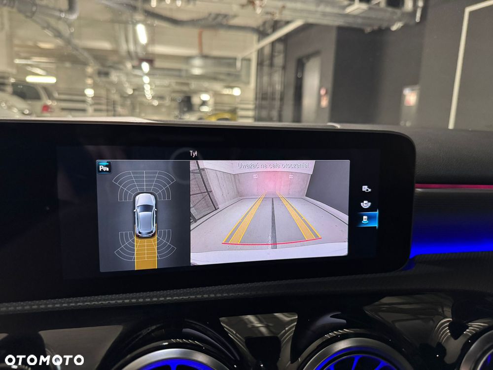 Mercedes-Benz Klasa A 180 d AMG Line 7G-DCT - 11