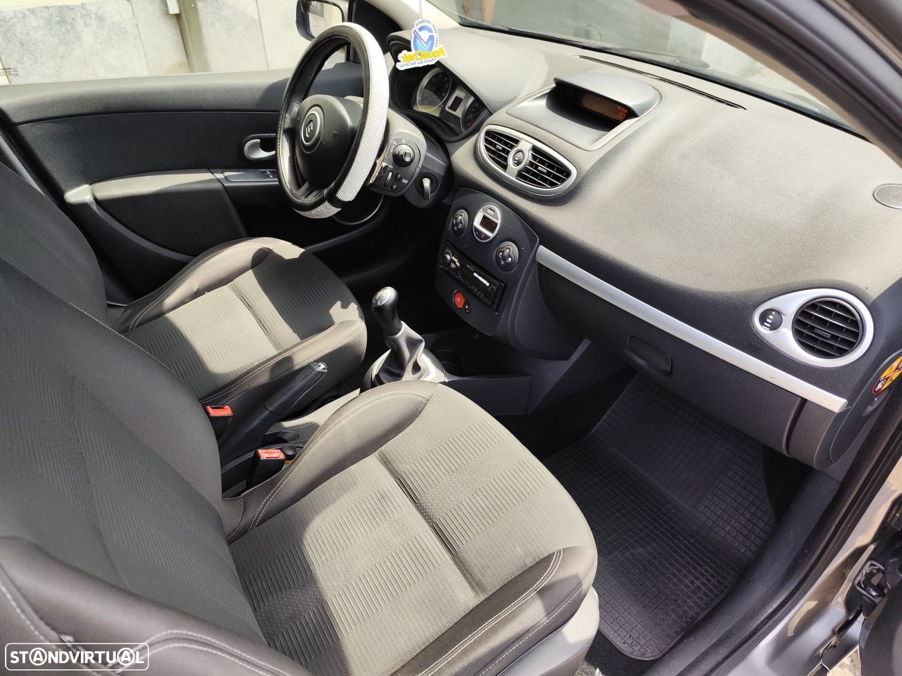Renault Clio 1.2 16V Dynamique S - 14