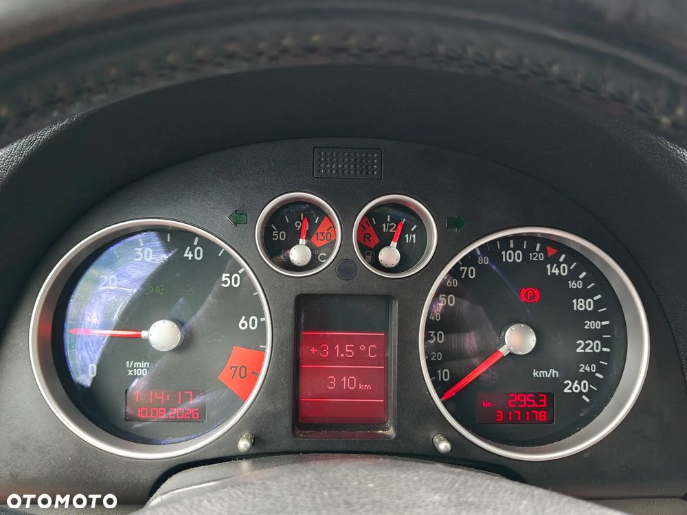 Audi TT Coupé 1.8 T quattro - 23
