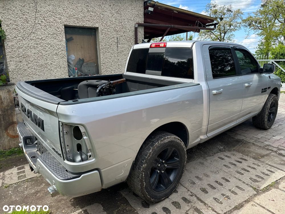 Dodge RAM 1500 5.7 4x4 - 4