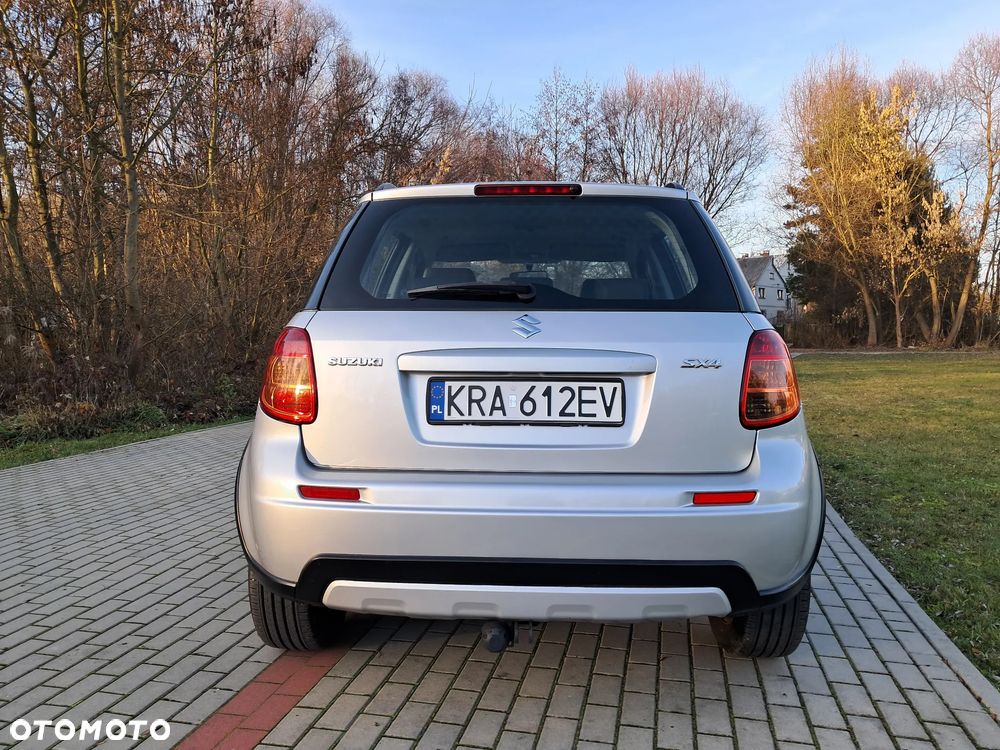 Suzuki SX4 - 10