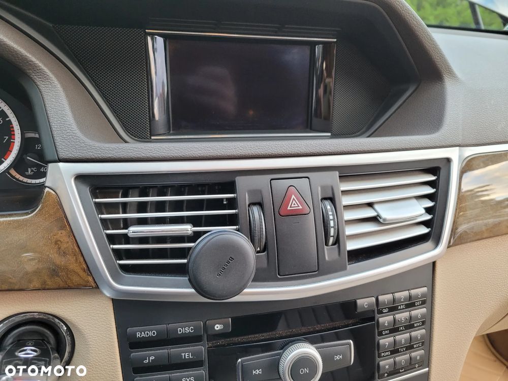 Mercedes-Benz Klasa E - 25