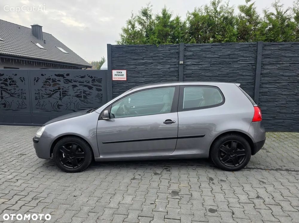 Volkswagen Golf - 4
