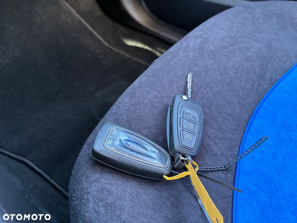 Ford Focus - 15