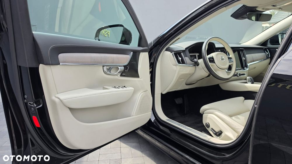 Volvo S90 B4 B Plus Dark - 26