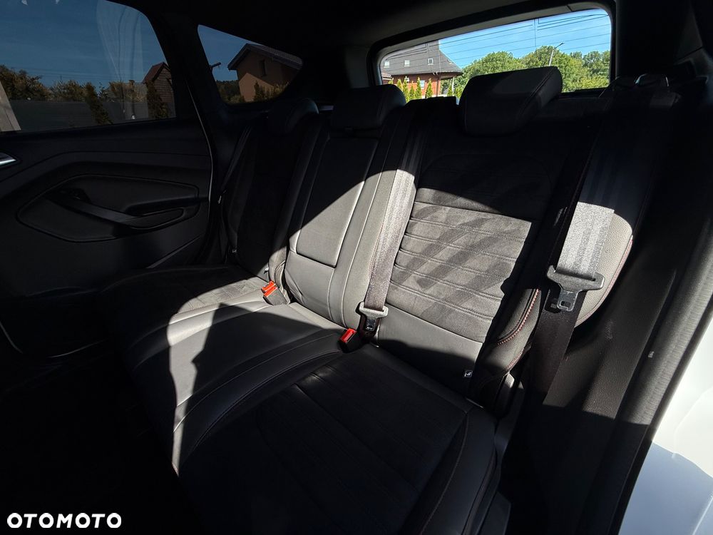 Ford Kuga 2.0 TDCi 4x2 ST-Line - 30