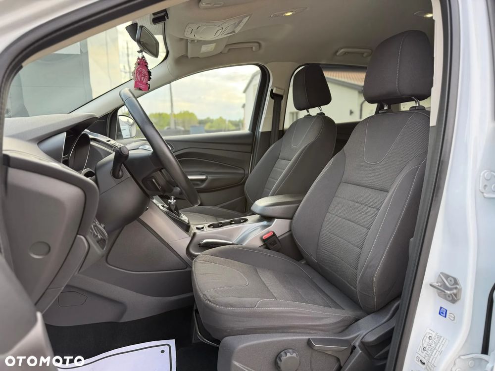 Ford Kuga - 15