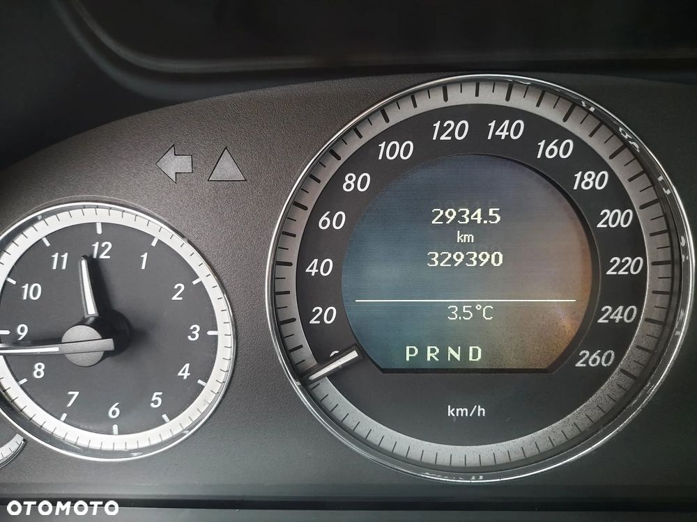 Mercedes-Benz Klasa E 250 CDI 4-Matic BlueEff - 16