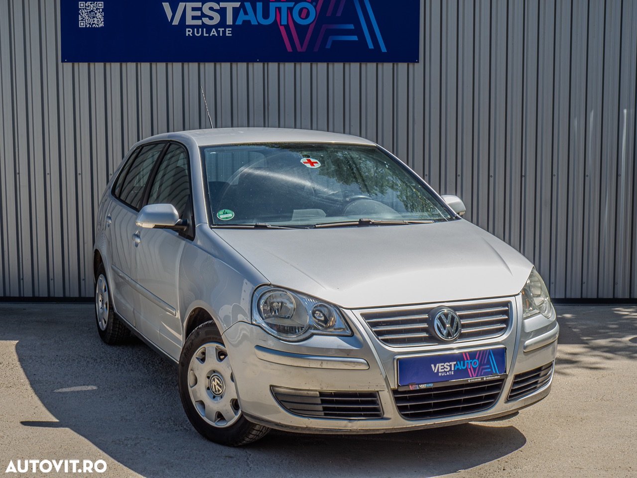 Volkswagen Polo 1.2 Attractive - 6