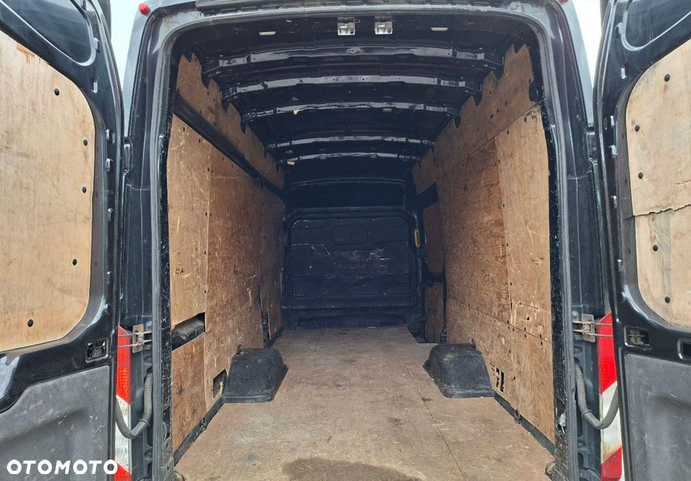 Ford Transit - 12