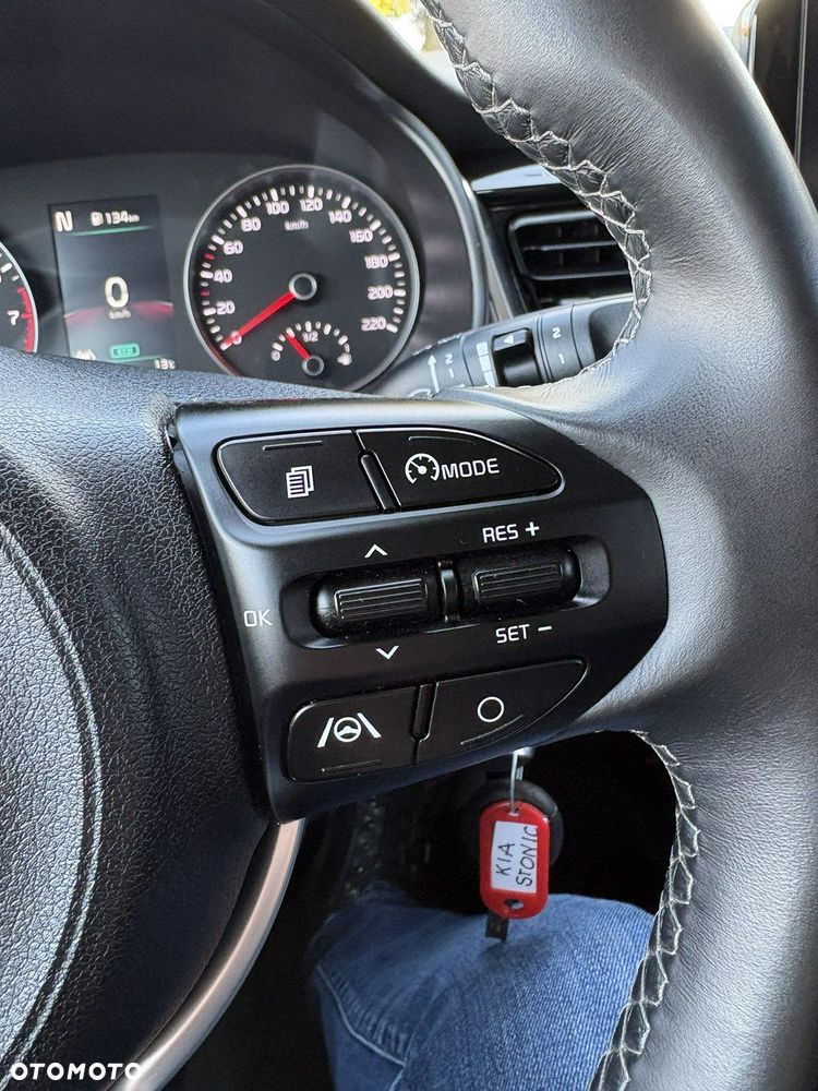 Kia Stonic - 19