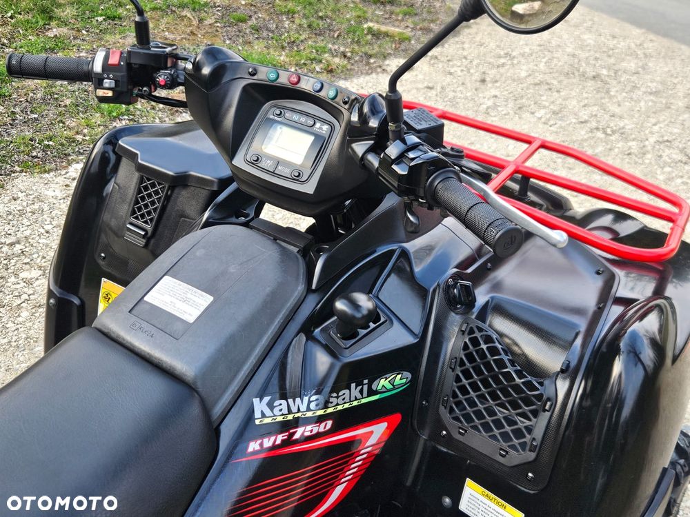 Kawasaki Brute Force - 16