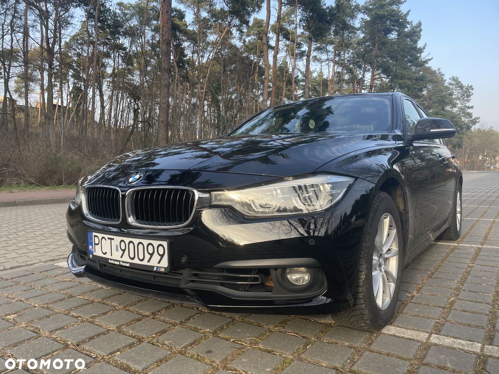 BMW Seria 3 318i - 1