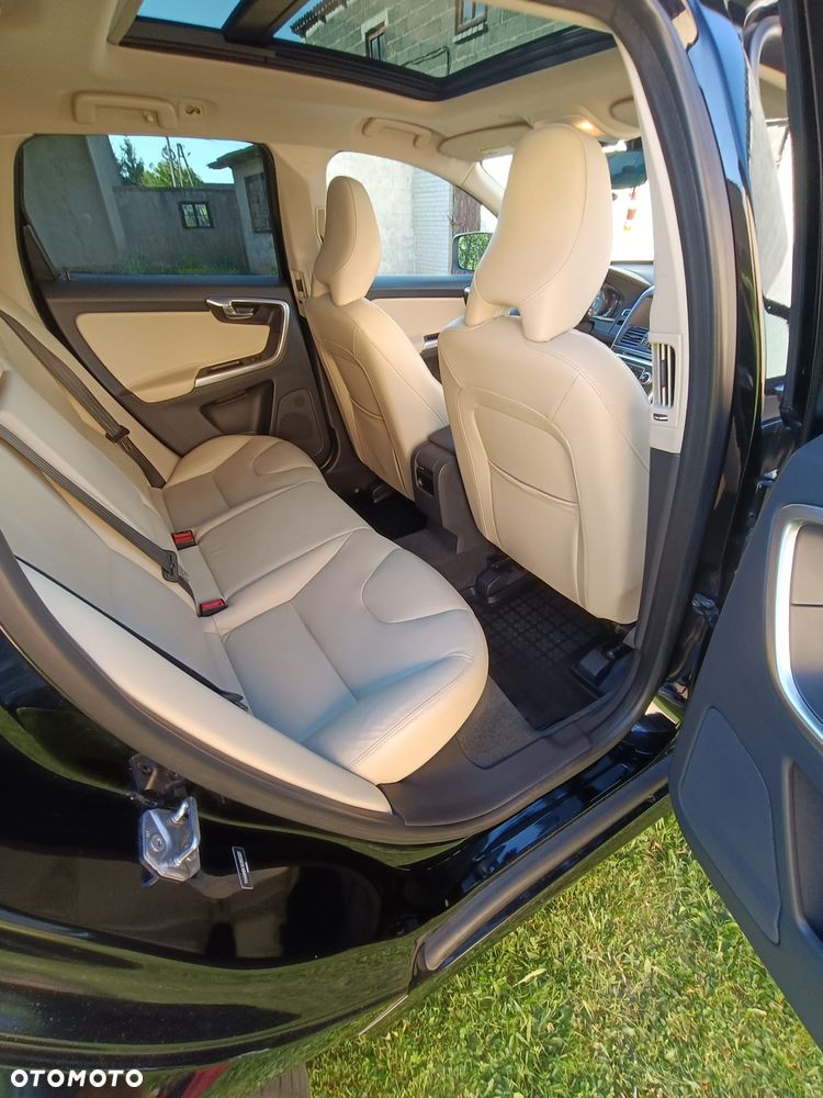 Volvo XC 60 T5 Geartronic Summum - 22
