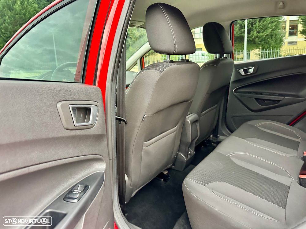 Ford Fiesta 1.0 Ti-VCT Titanium - 23