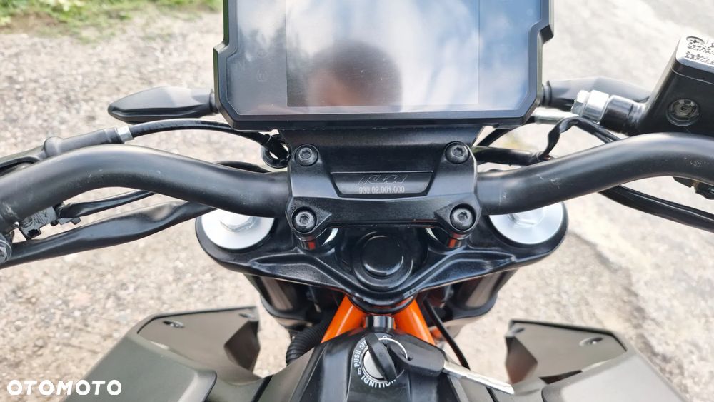 KTM Duke 125 - 23