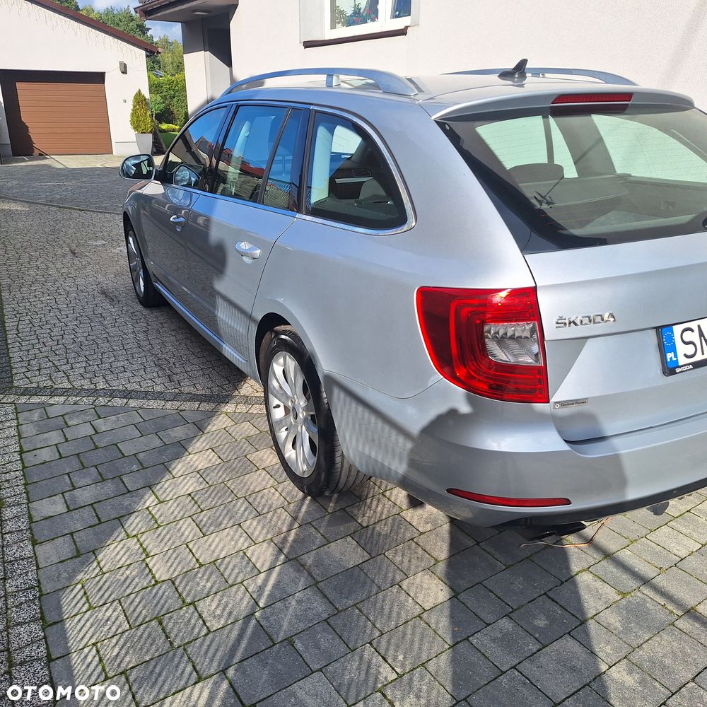Skoda Superb 2.0 TDI Ambition DSG - 3