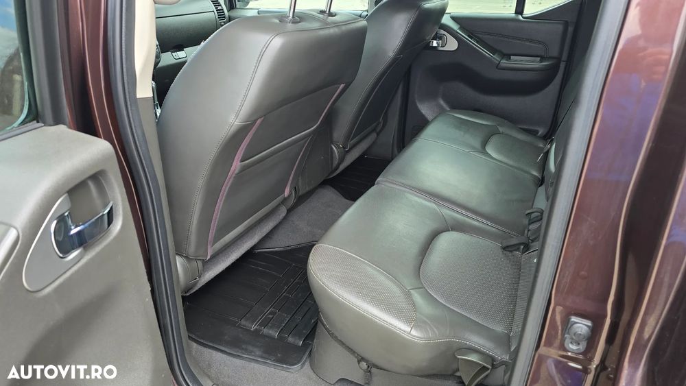 Nissan Navara Double Cab LE Plus Aut. - 11