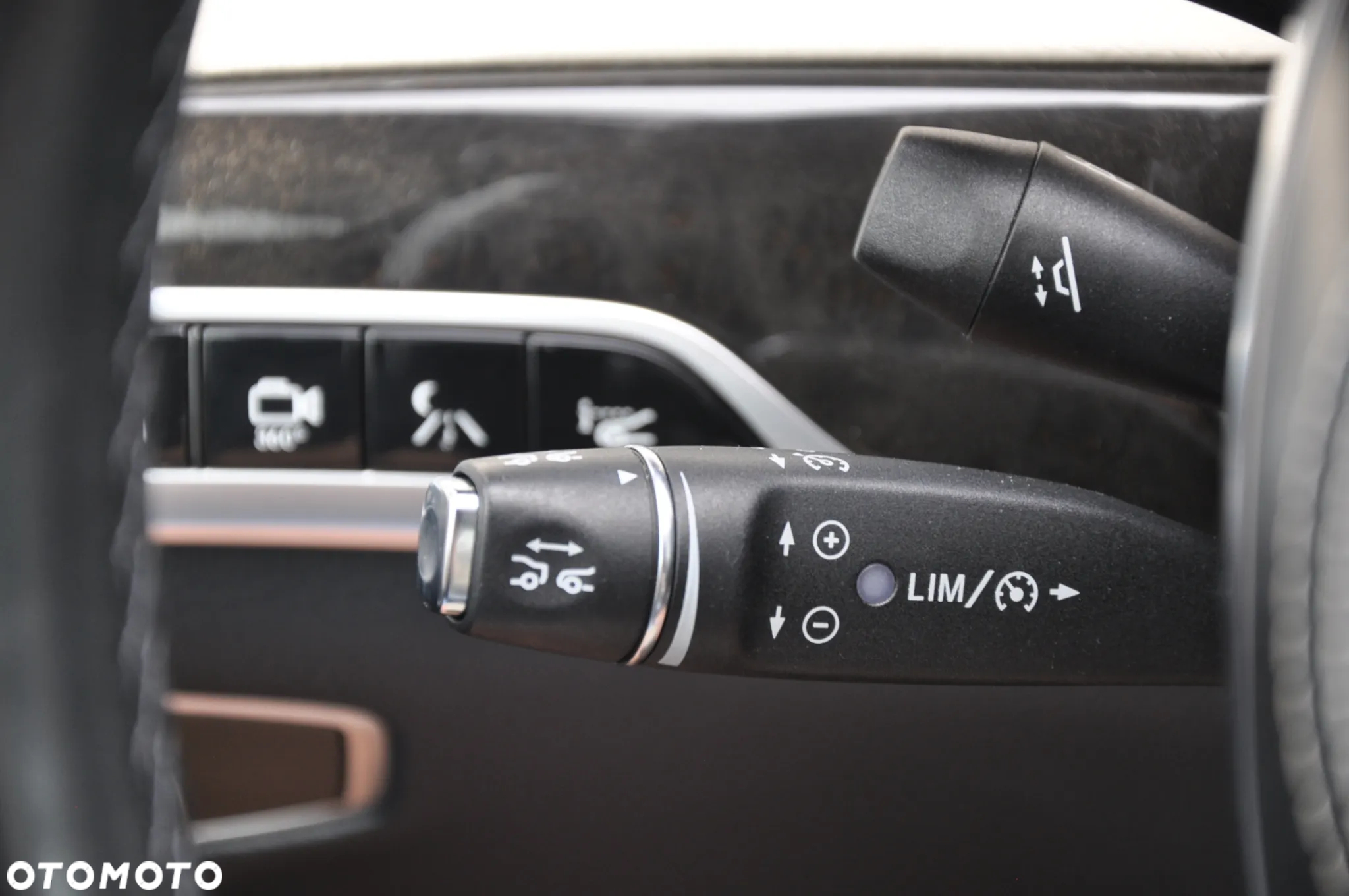 Mercedes-Benz Klasa S 500 4-Matic L 9G-TRONIC - 36