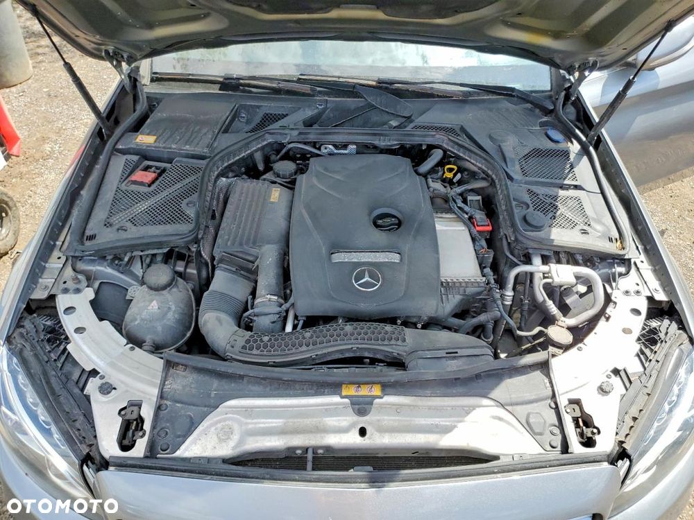 Mercedes-Benz Klasa C 300 9G-TRONIC AMG Line - 10
