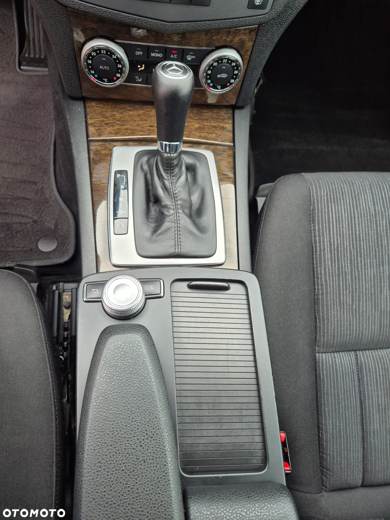 Mercedes-Benz Klasa C 180 T Kompressor Automatik BlueEFFICIENCY Special Edition - 25