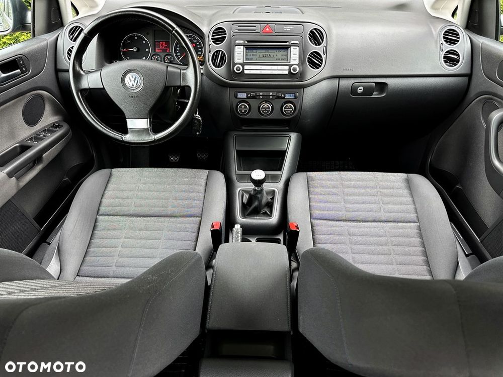 Volkswagen Golf Plus 1.9 TDI DPF Tour Edition - 24