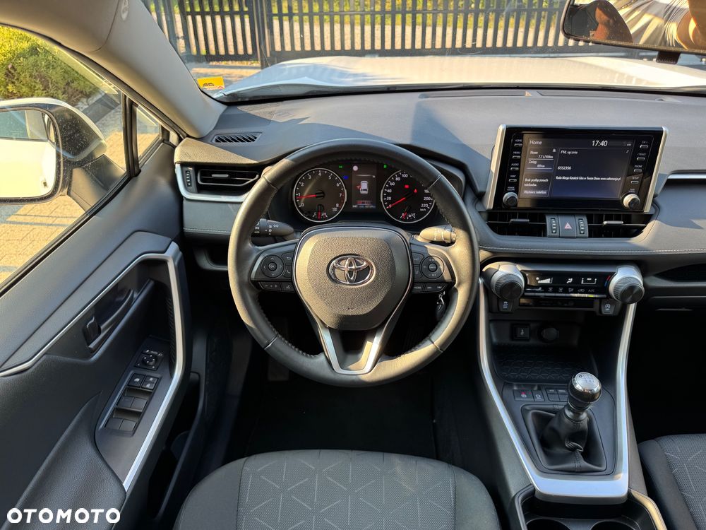 Toyota RAV4 - 19