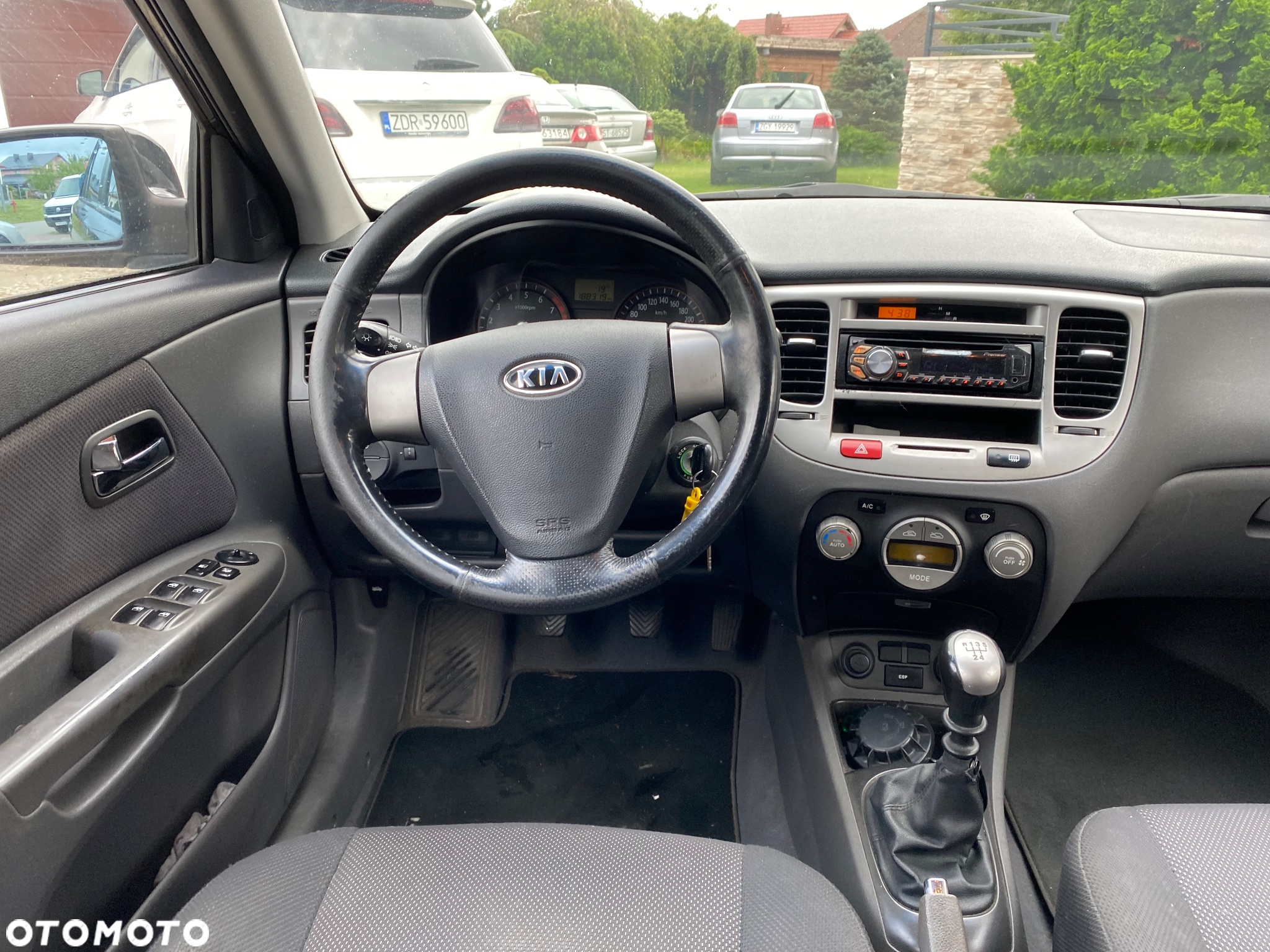 Kia Rio 1.4 Comfort - 17